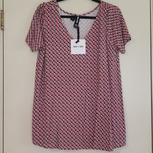 Agnes and Dora Everyday tee